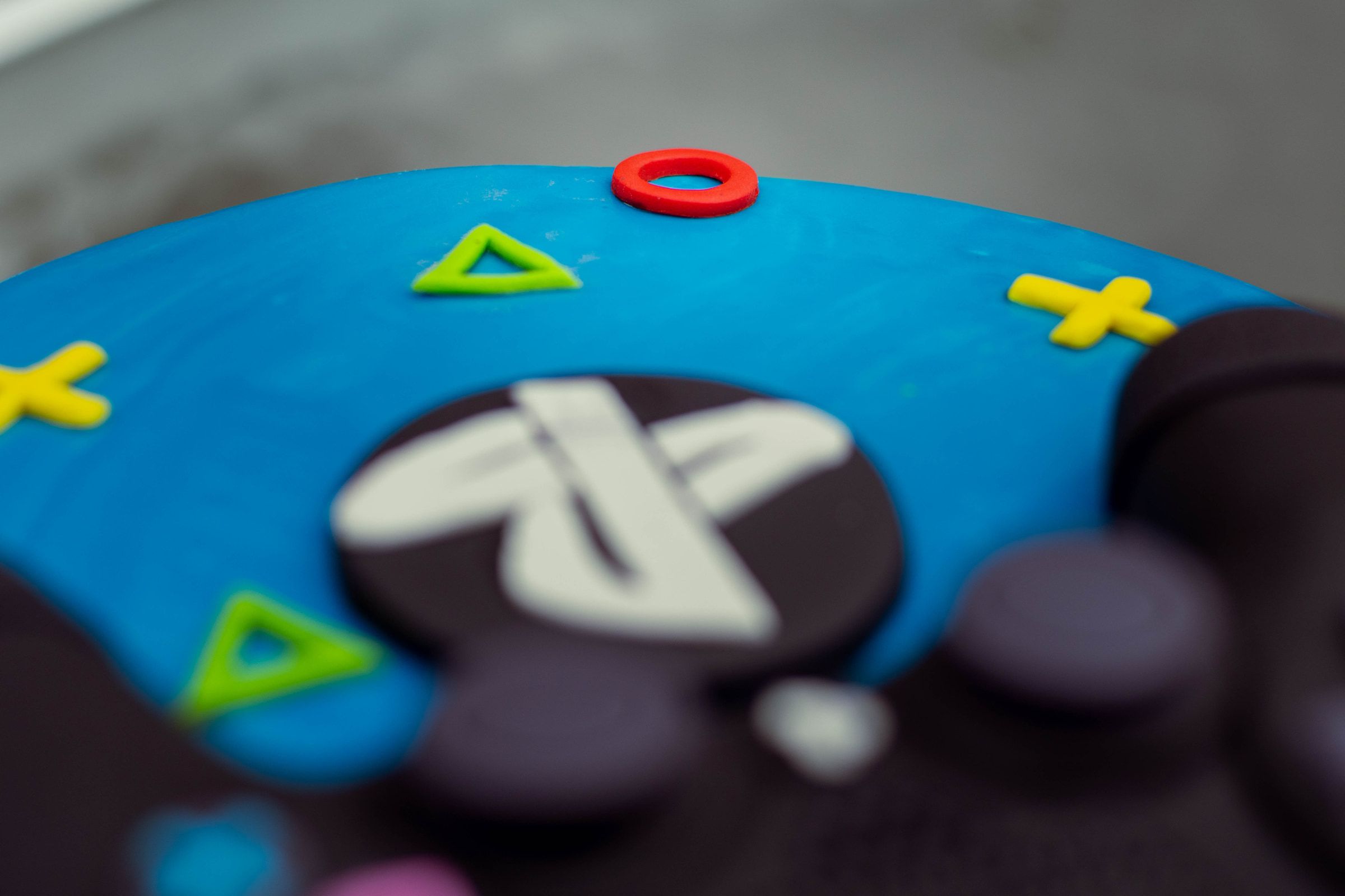 PlayStation controller and logo